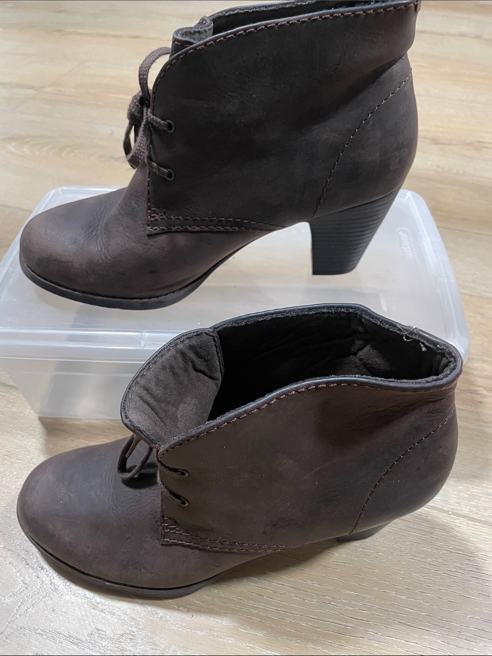 Clark’s Women's Brown Lace-Up Ankle Bootie